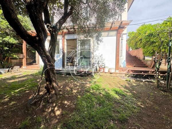 casa indipendente in vendita a Massa in zona Centro Storico