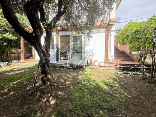 appartamento in vendita a Massa in zona Quercioli