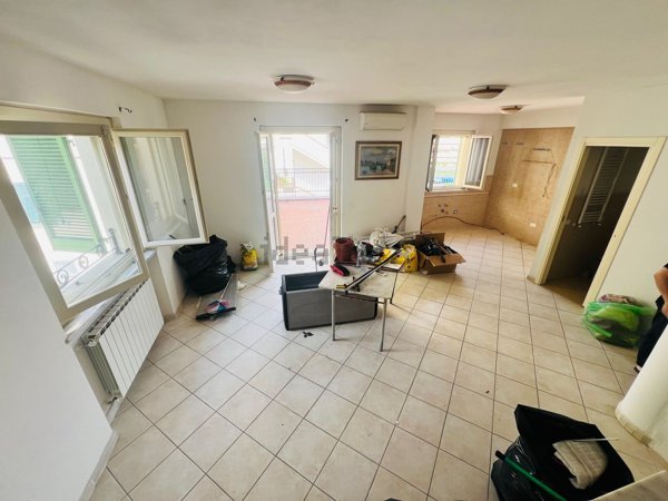 appartamento in vendita a Massa in zona Mirteto