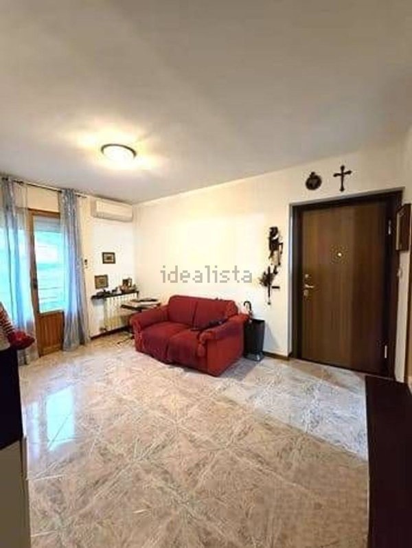 appartamento in vendita a Massa in zona Mirteto