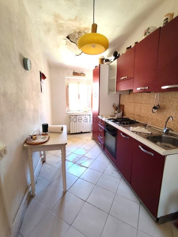 appartamento in vendita a Massa in zona Borgo del Ponte