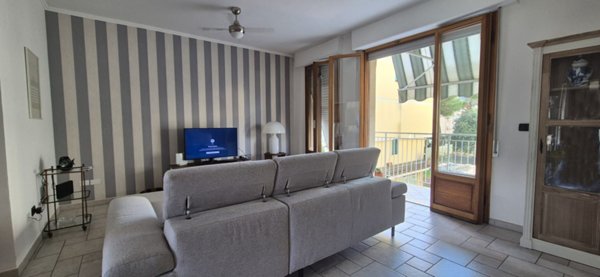 appartamento in vendita a Massa in zona Marina di Massa