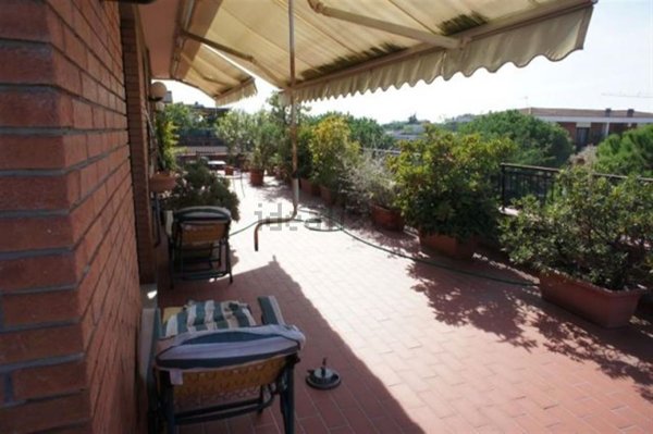 appartamento in vendita a Massa in zona Marina dei Ronchi