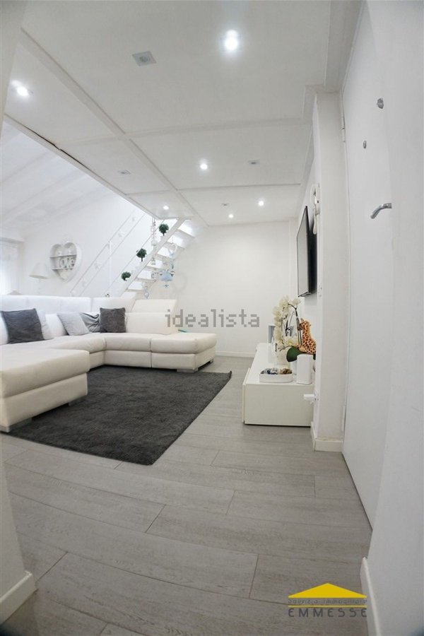 appartamento in vendita a Massa in zona Centro Storico