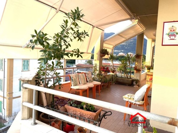 appartamento in vendita a Massa in zona Centro Storico