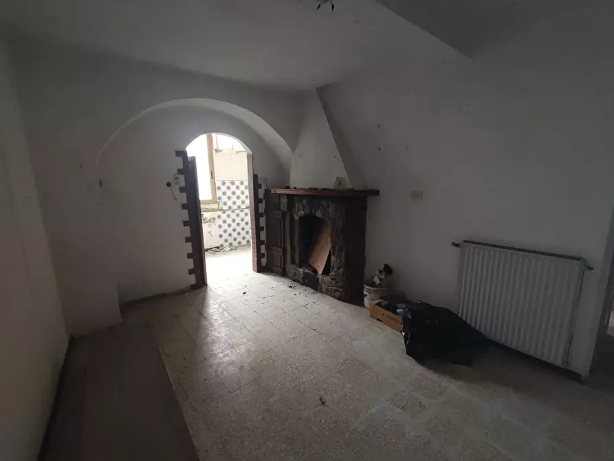 appartamento in vendita a Massa in zona Caglieglia