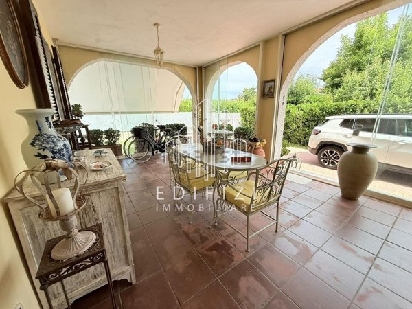 casa indipendente in vendita a Massa in zona Marina di Massa