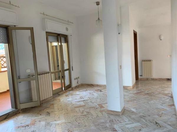 appartamento in vendita a Massa in zona Antona