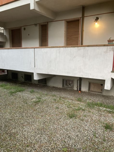 appartamento in vendita a Massa in zona Marina dei Ronchi