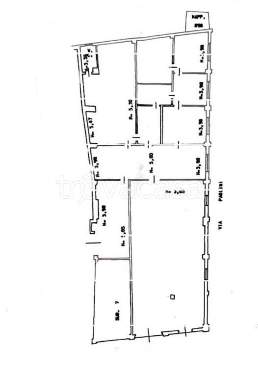 locale di sgombero in vendita a Massa in zona Quercioli