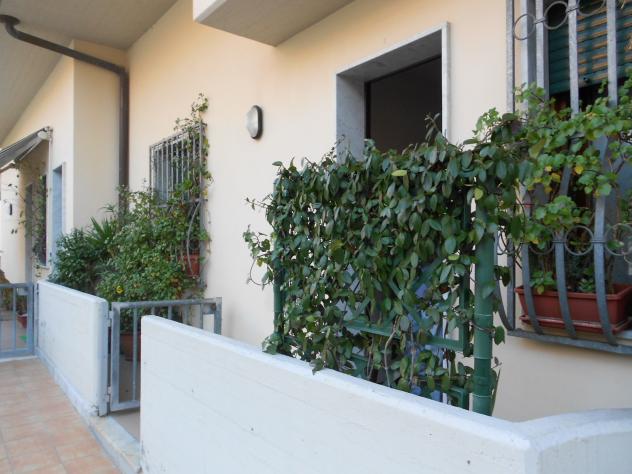 casa indipendente in vendita a Massa in zona Centro Storico