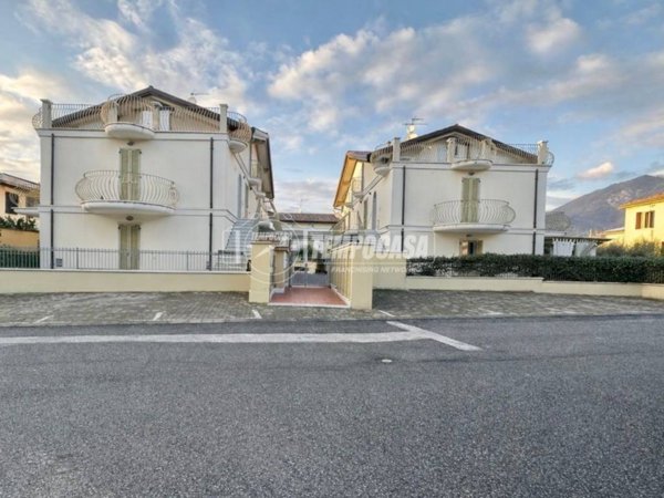 appartamento in vendita a Massa