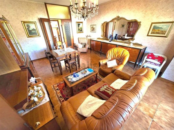 appartamento in vendita a Massa in zona Mirteto