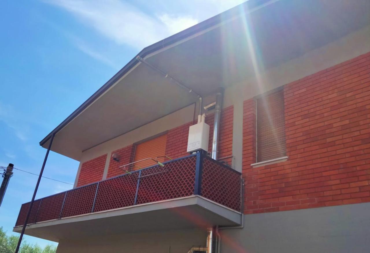 appartamento in vendita a Massa in zona Marina di Massa