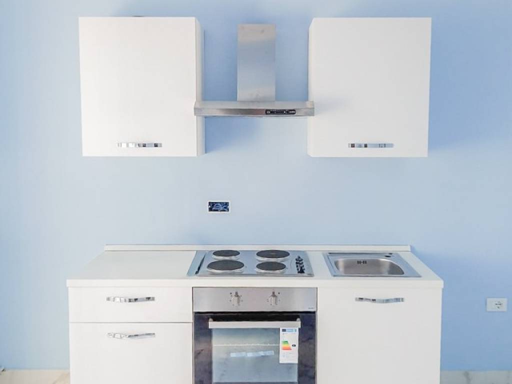 appartamento in vendita a Massa in zona Marina di Massa