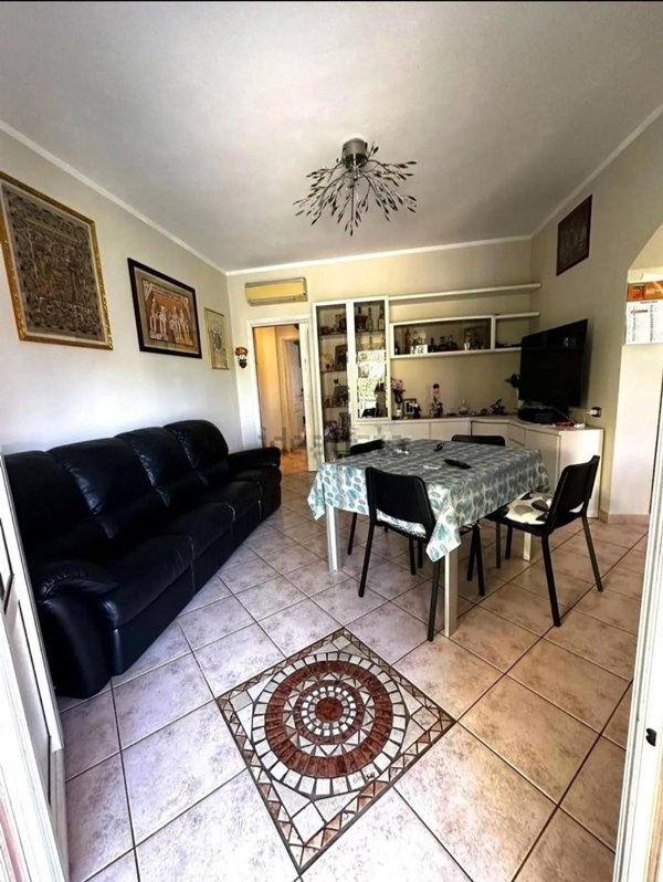 casa indipendente in vendita a Massa in zona Poveromo