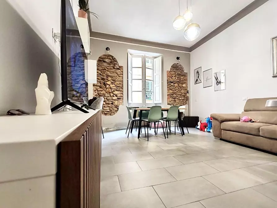 appartamento in vendita a Massa in zona Centro Storico