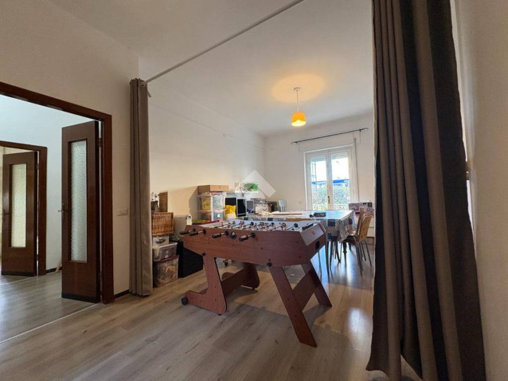 appartamento in vendita a Massa in zona Centro Storico