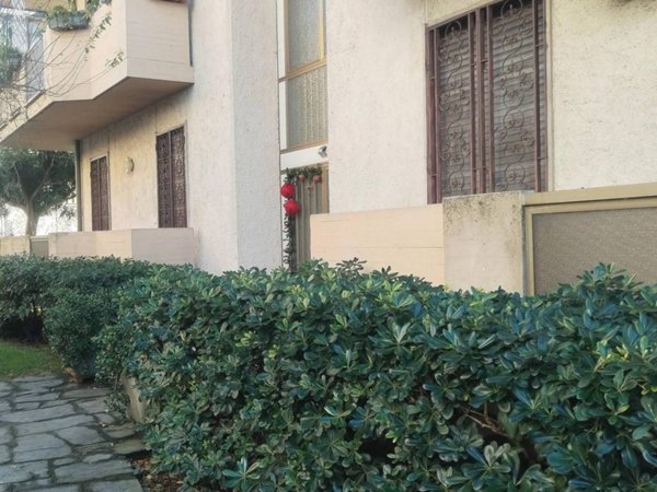 appartamento in vendita a Massa in zona Centro Storico