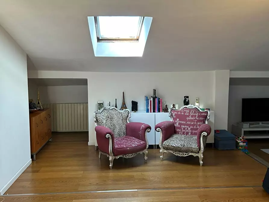 appartamento in vendita a Massa in zona Centro Storico