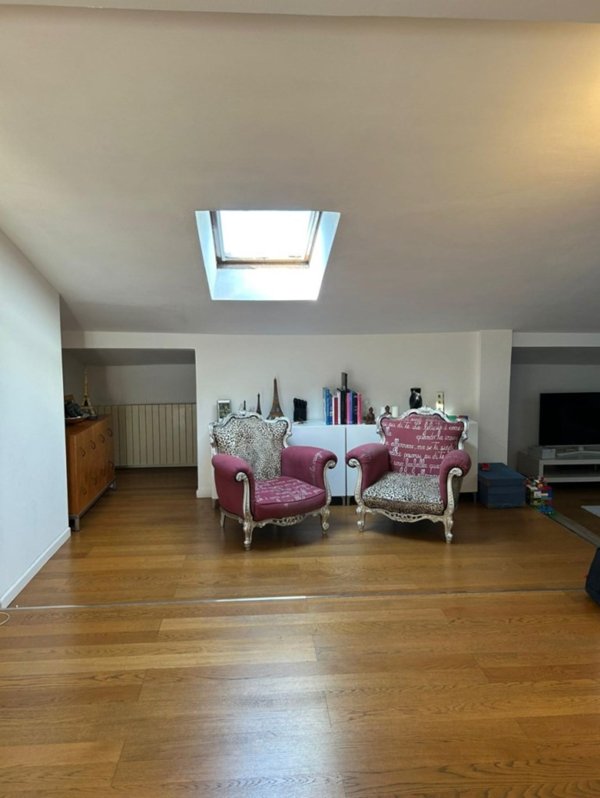 appartamento in vendita a Massa in zona Centro Storico