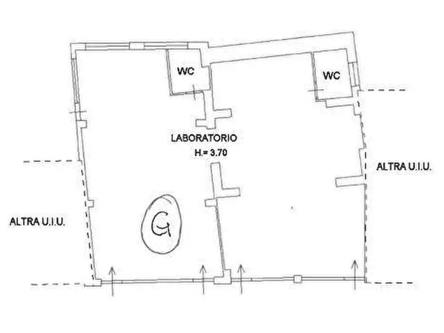 locale commerciale in vendita a Massa in zona Centro Storico