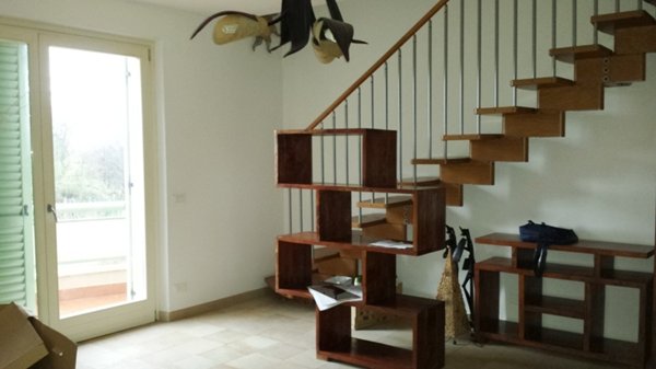 appartamento in vendita a Massa in zona Marina dei Ronchi