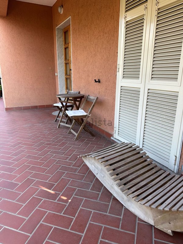 casa indipendente in vendita a Massa