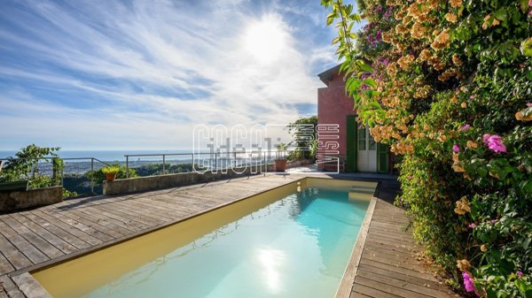 casa indipendente in vendita a Massa in zona Marina di Massa