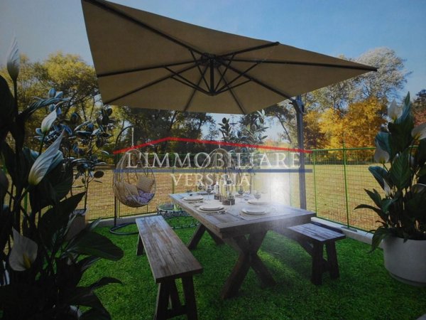 casa indipendente in vendita a Massa