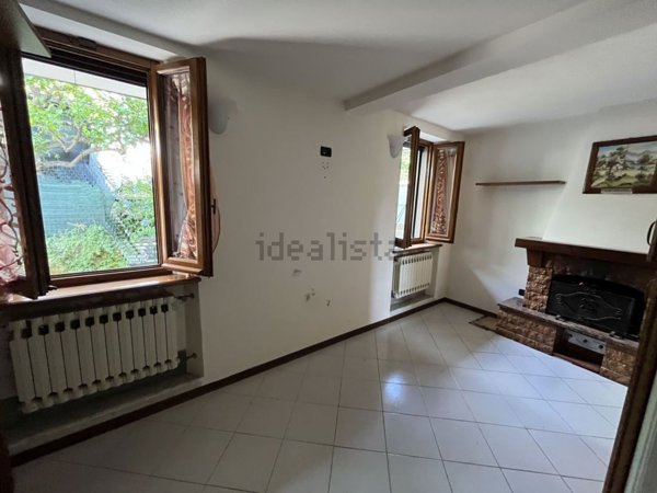 casa indipendente in vendita a Massa in zona Centro Storico