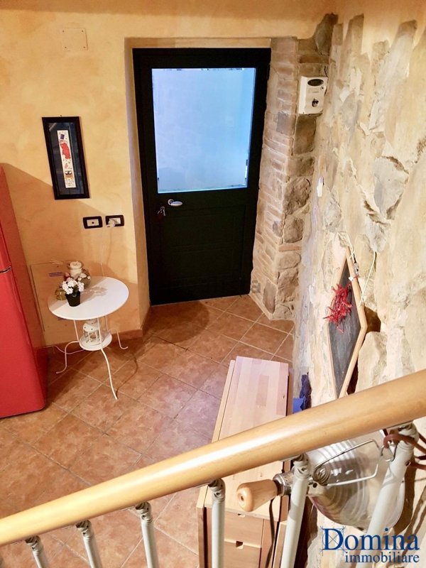 casa indipendente in vendita a Massa in zona Altagnana