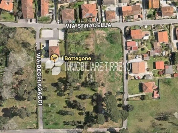 terreno agricolo in vendita a Massa in zona Marina dei Ronchi