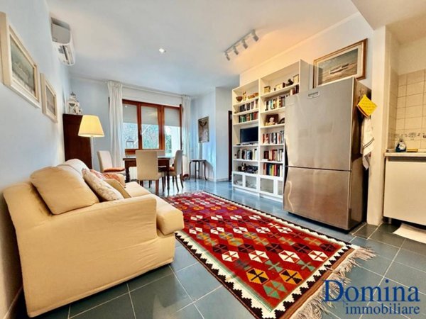 appartamento in vendita a Massa in zona Poveromo