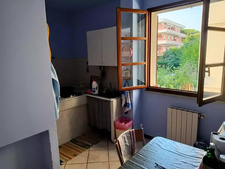 appartamento in vendita a Massa in zona Marina di Massa