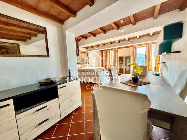 casa indipendente in vendita a Massa in zona Antona