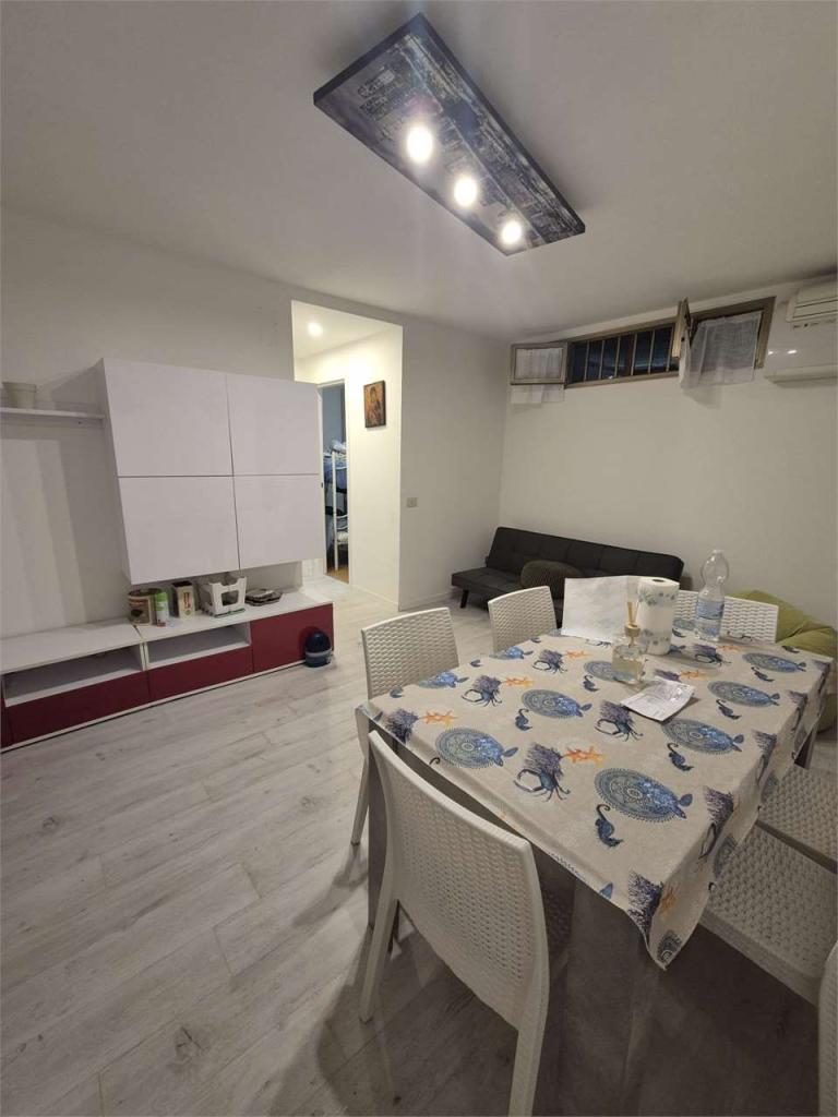 appartamento in vendita a Massa in zona Poveromo