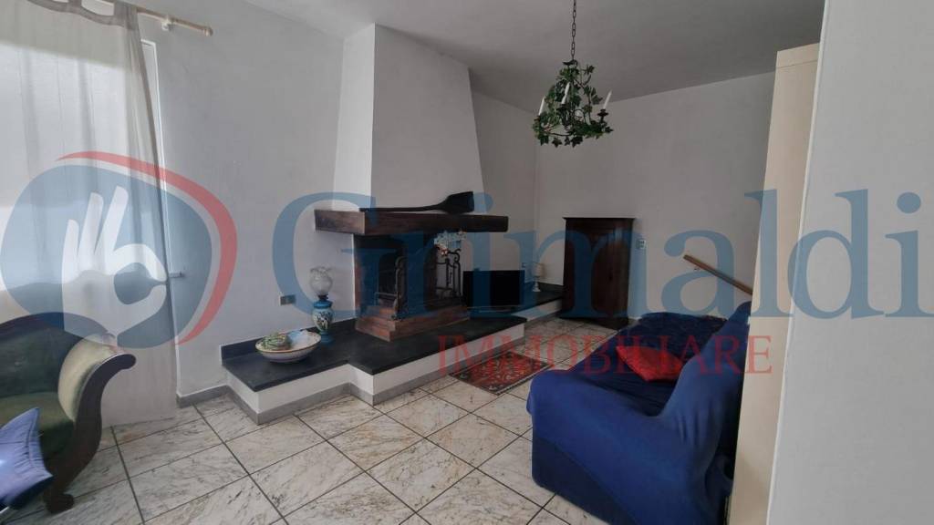 casa indipendente in vendita a Massa in zona Poveromo