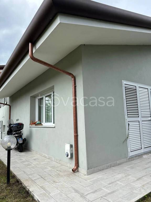 casa indipendente in vendita a Massa in zona Poveromo