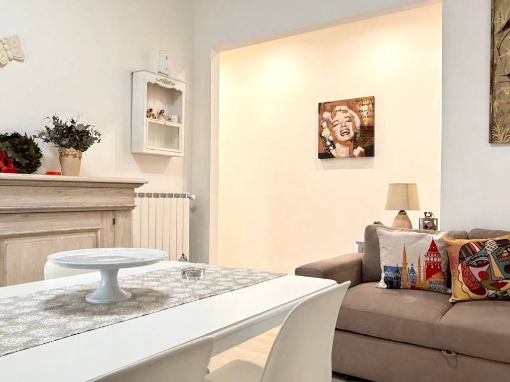 appartamento in vendita a Massa in zona Centro Storico