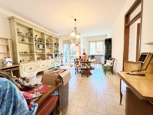 appartamento in vendita a Massa in zona Marina di Massa