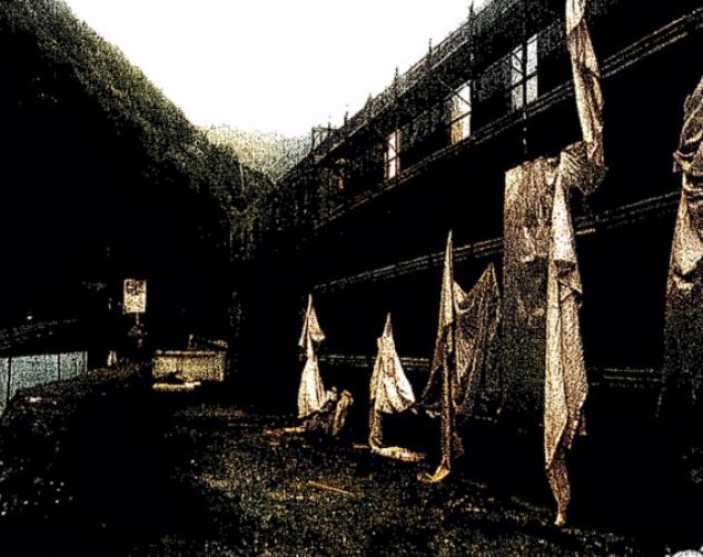 pentavano in vendita a Massa