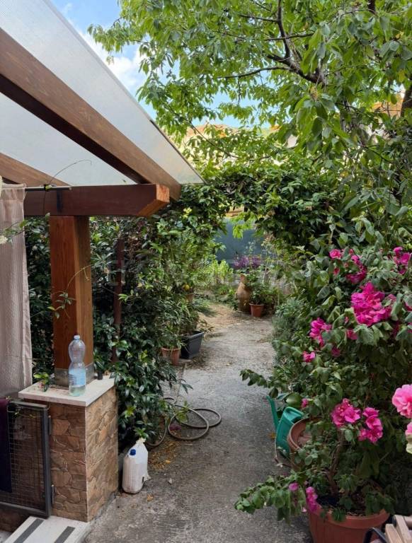 appartamento in vendita a Massa in zona Centro Storico