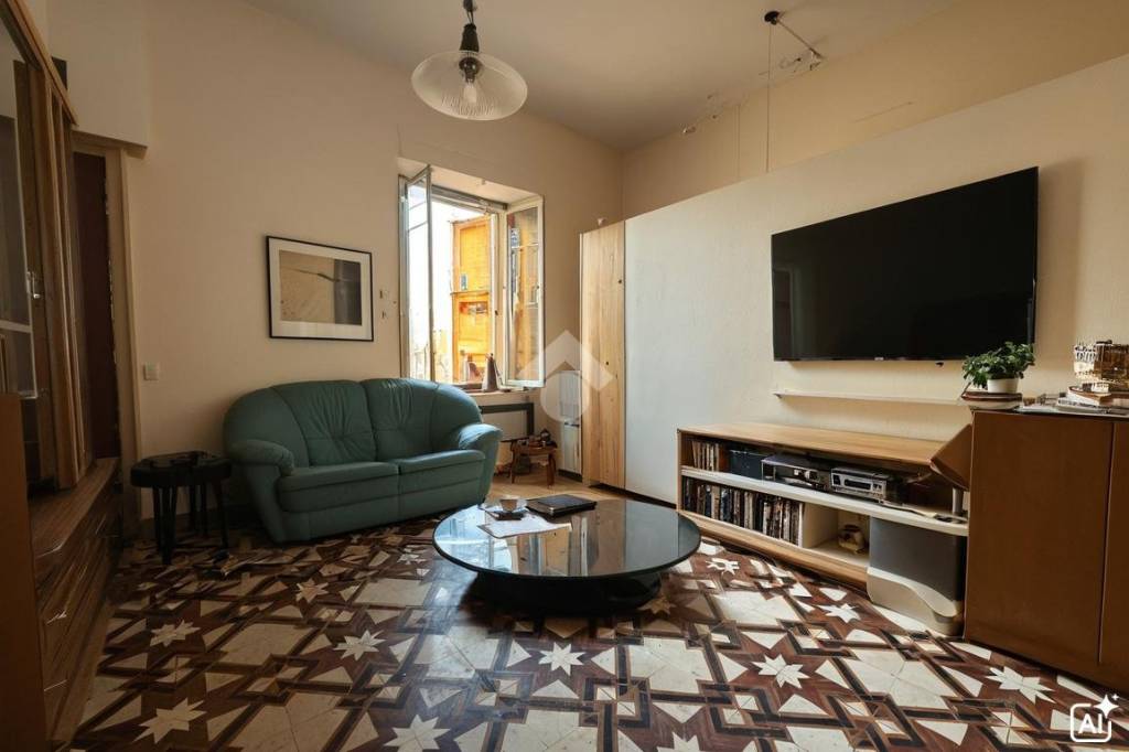 casa indipendente in vendita a Massa in zona Quercioli