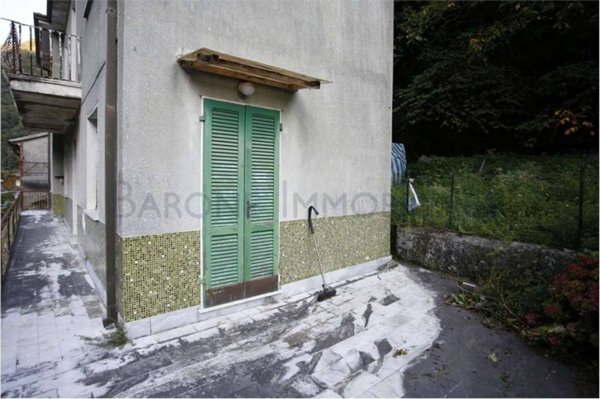 casa indipendente in vendita a Massa in zona Antona