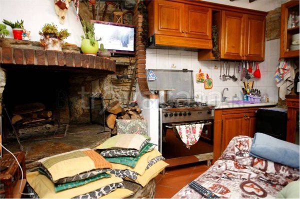 appartamento in vendita a Massa in zona Antona