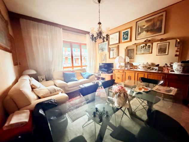 appartamento in vendita a Massa in zona Centro Storico