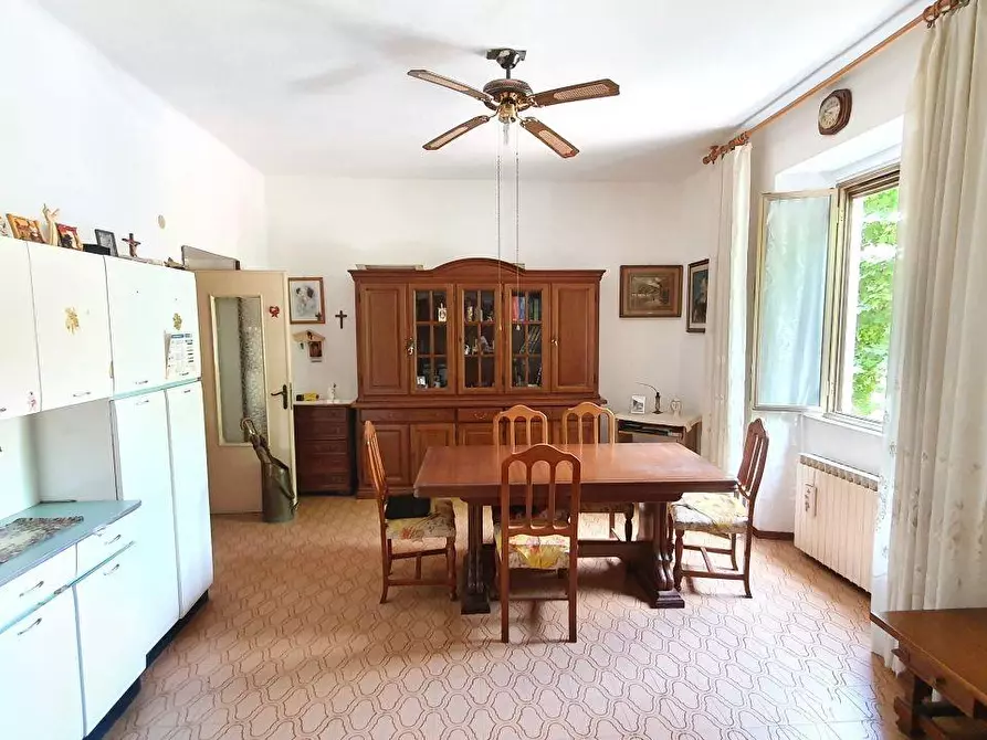 appartamento in vendita a Massa in zona Romagnano