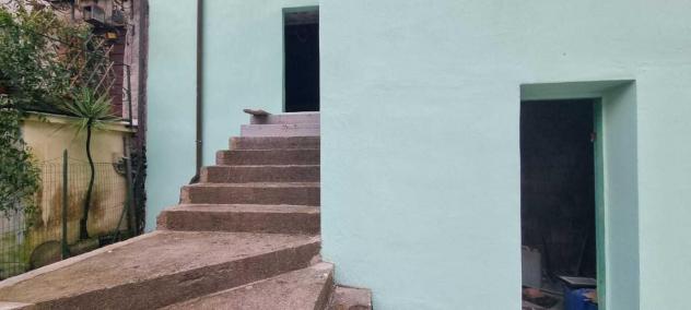 casa indipendente in vendita a Massa in zona Canevara