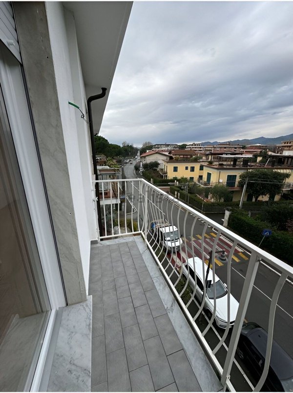 appartamento in vendita a Massa in zona Poveromo